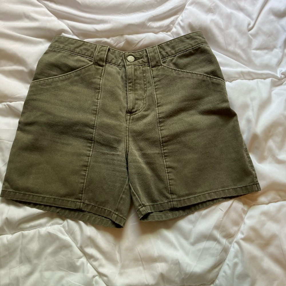 Patagonia green shorts size 2